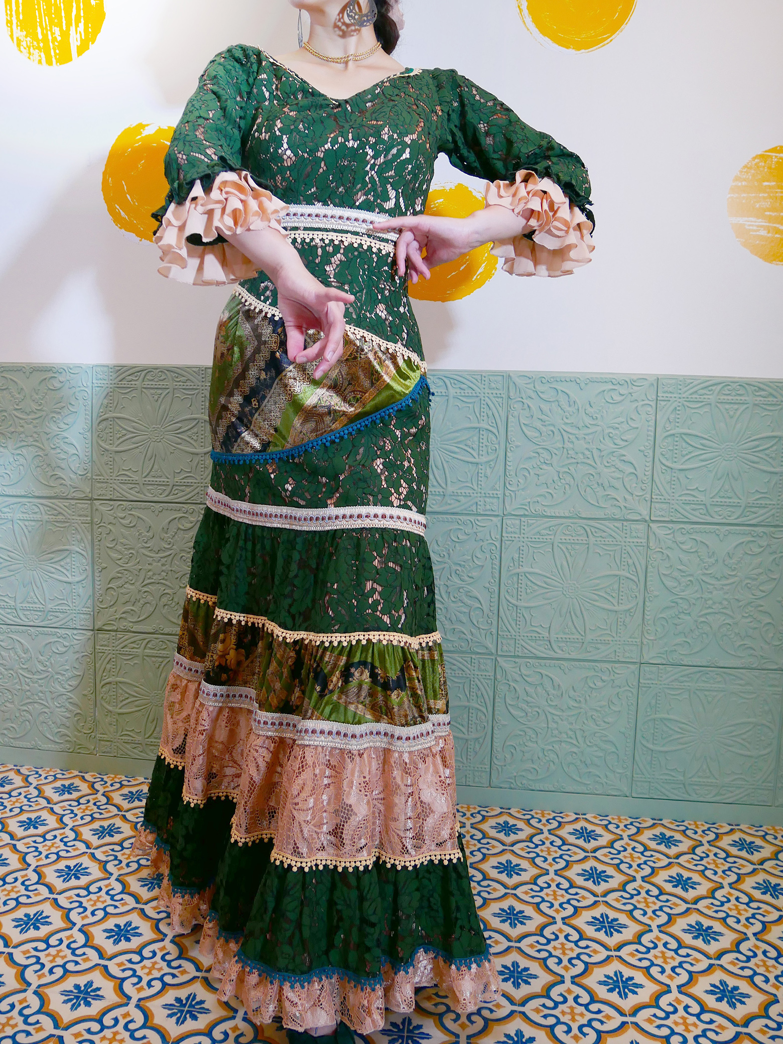 Sonia Johnes | フラメンコ衣装のソニア・ジョーンズ 公式ブランドサイト 