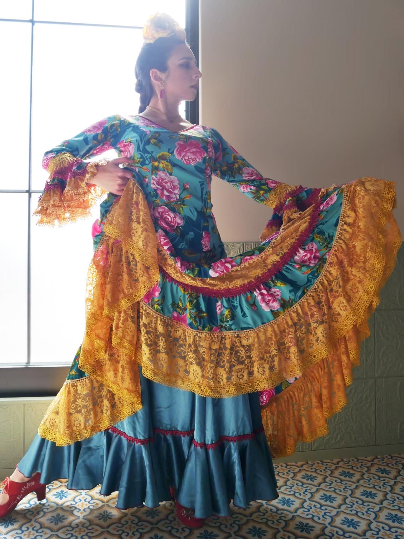 Sonia Johnes | フラメンコ衣装のソニア・ジョーンズ 公式ブランドサイト 